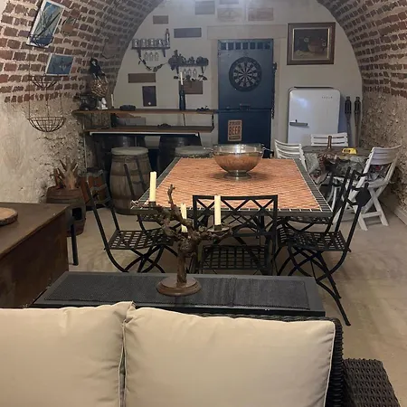 Ferienhaus Troglodytique Typique Et Cosy Pour Escapade Paisible - Fr-1-410-484