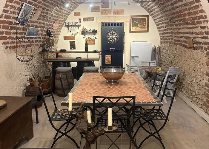 Troglodytique Typique Et Cosy Pour Escapade Paisible - Fr-1-410-484 * Flée